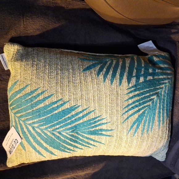 NWT Tommy Bahama Patio Decorative Pillows Palm Leaves Light Brown & Green 14×24 - Picture 12 of 13